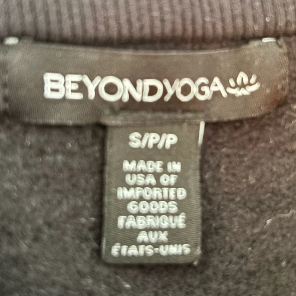 Beyond Yoga Trek Half Zip Pullover Sweatshirt in Black Size Small Activewear - Picture 3 of 3